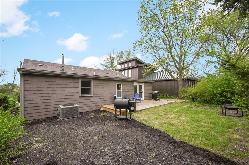 92 Z St Lake Lee's Summit, MO 64086 - Photo 4 of 23