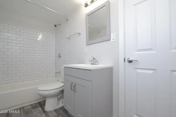 $950 | 44 East Roanoke Avenue, Unit 1, Phoenix, AZ 85012