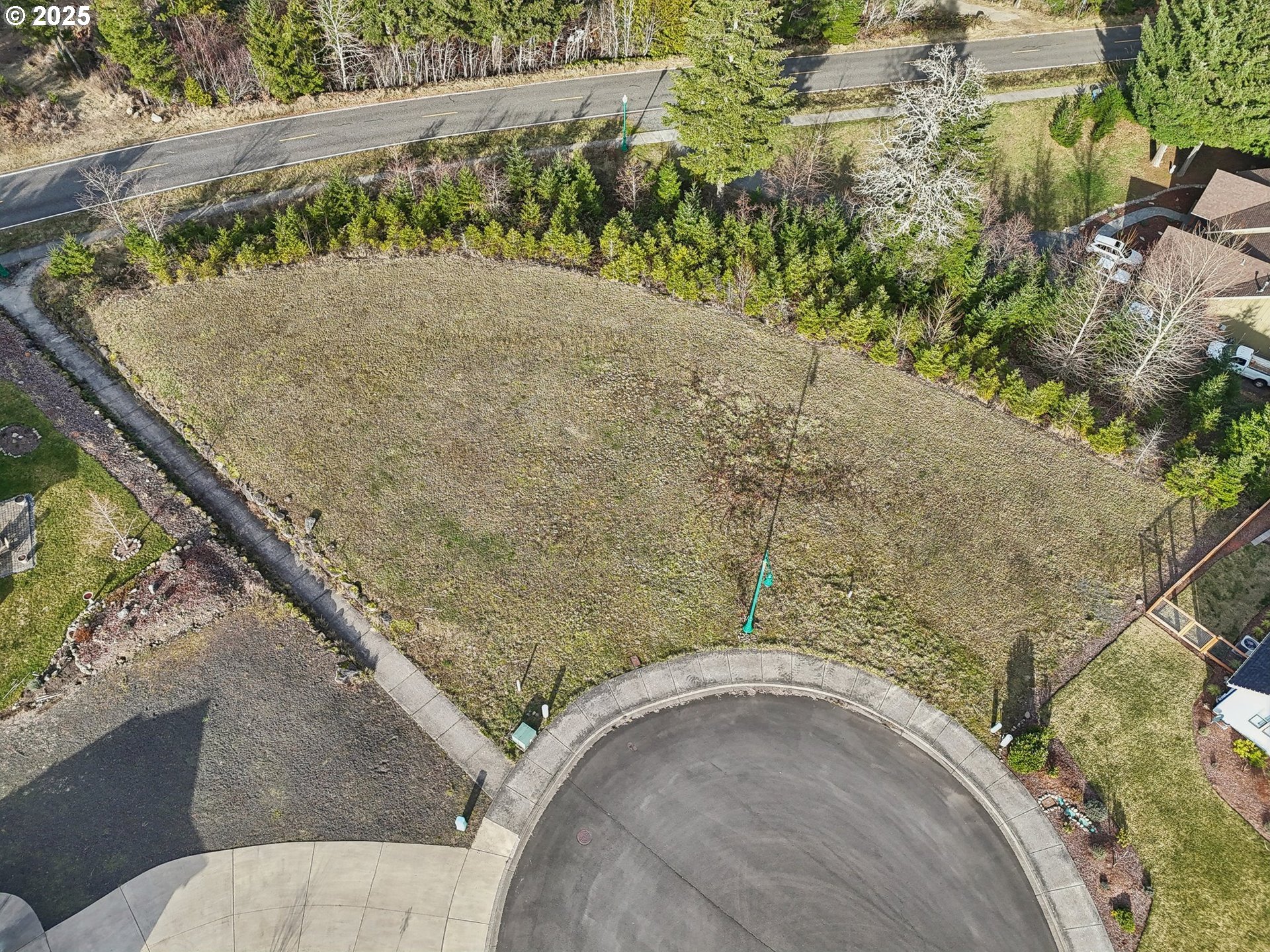 189 Falcon Court Stevenson, WA 98648 - Photo 10 of 14 a view of outdoor space and yard