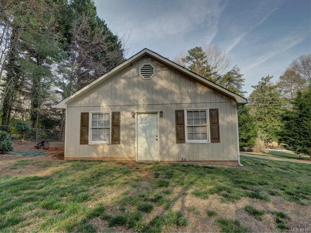 6515 Randy Drive Charlotte, NC 28215 - Photo 11 of 13 Gallery Image 11