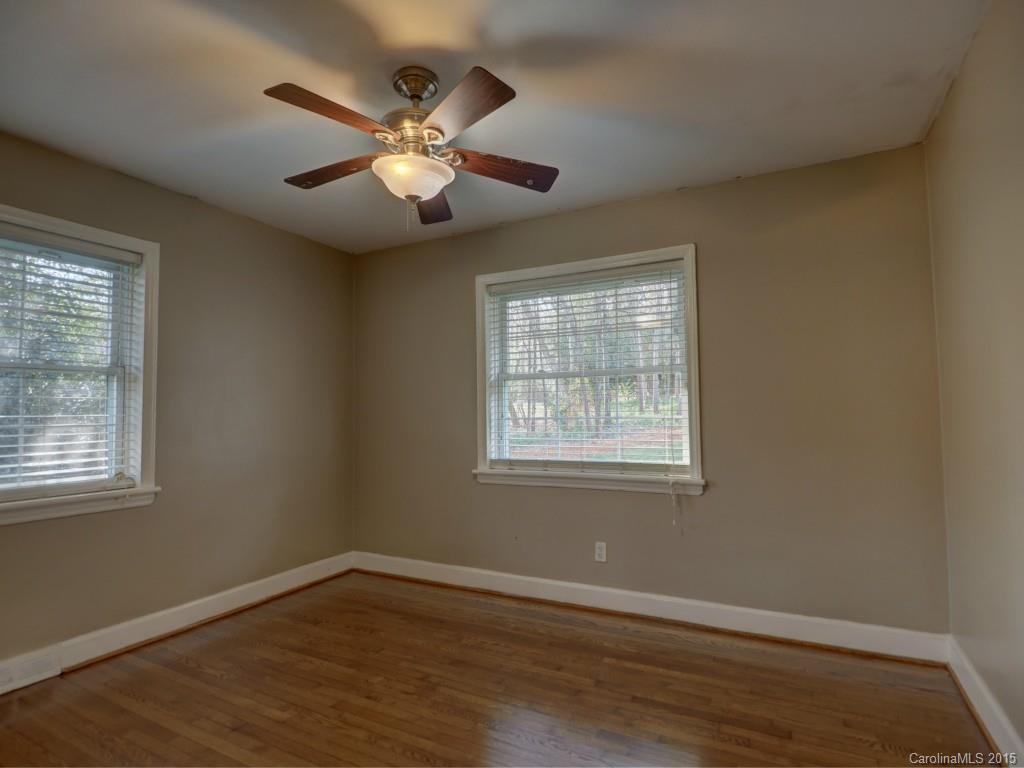 6515 Randy Drive Charlotte, NC 28215 - Photo 9 of 13 Gallery Image 9