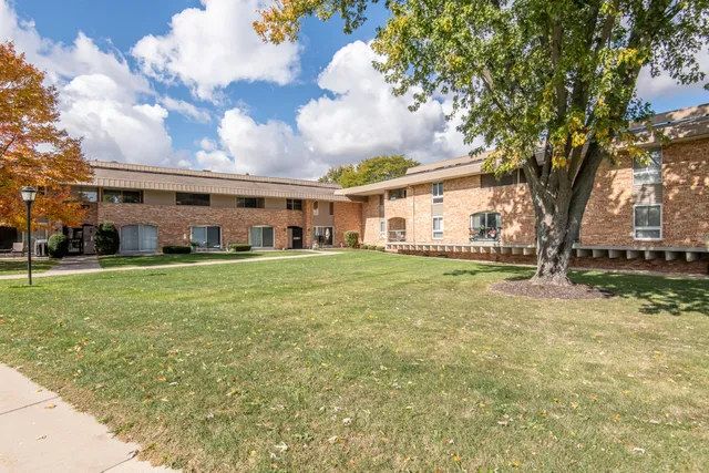 $154,900 | 11957 West Appleton Avenue, Unit 4, Milwaukee, WI 53224