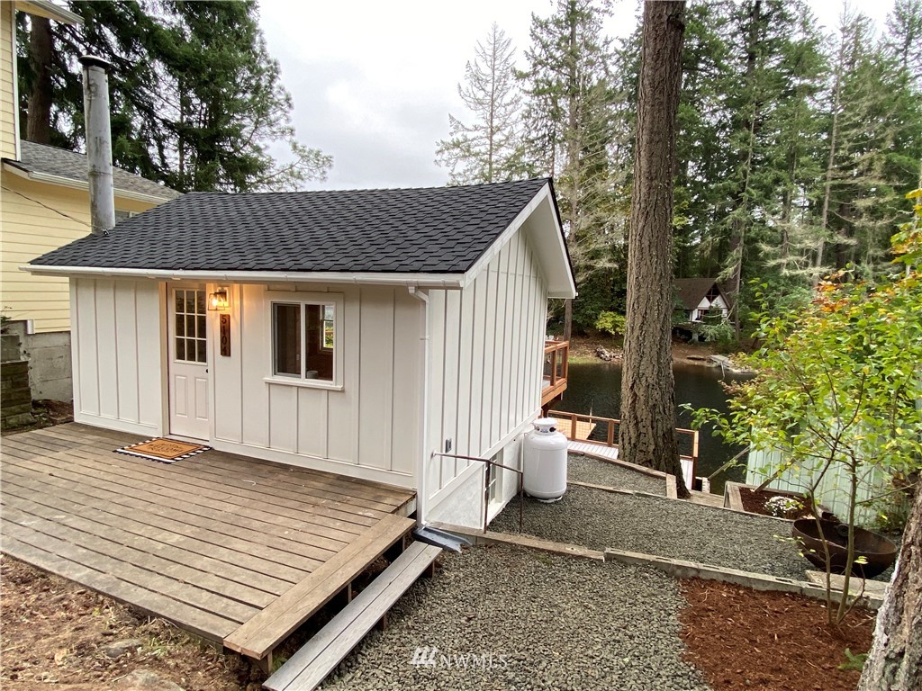 5104 Ad-El Road Southeast Olympia, WA 98513 - Photo 1 of 18 Gallery Image 1