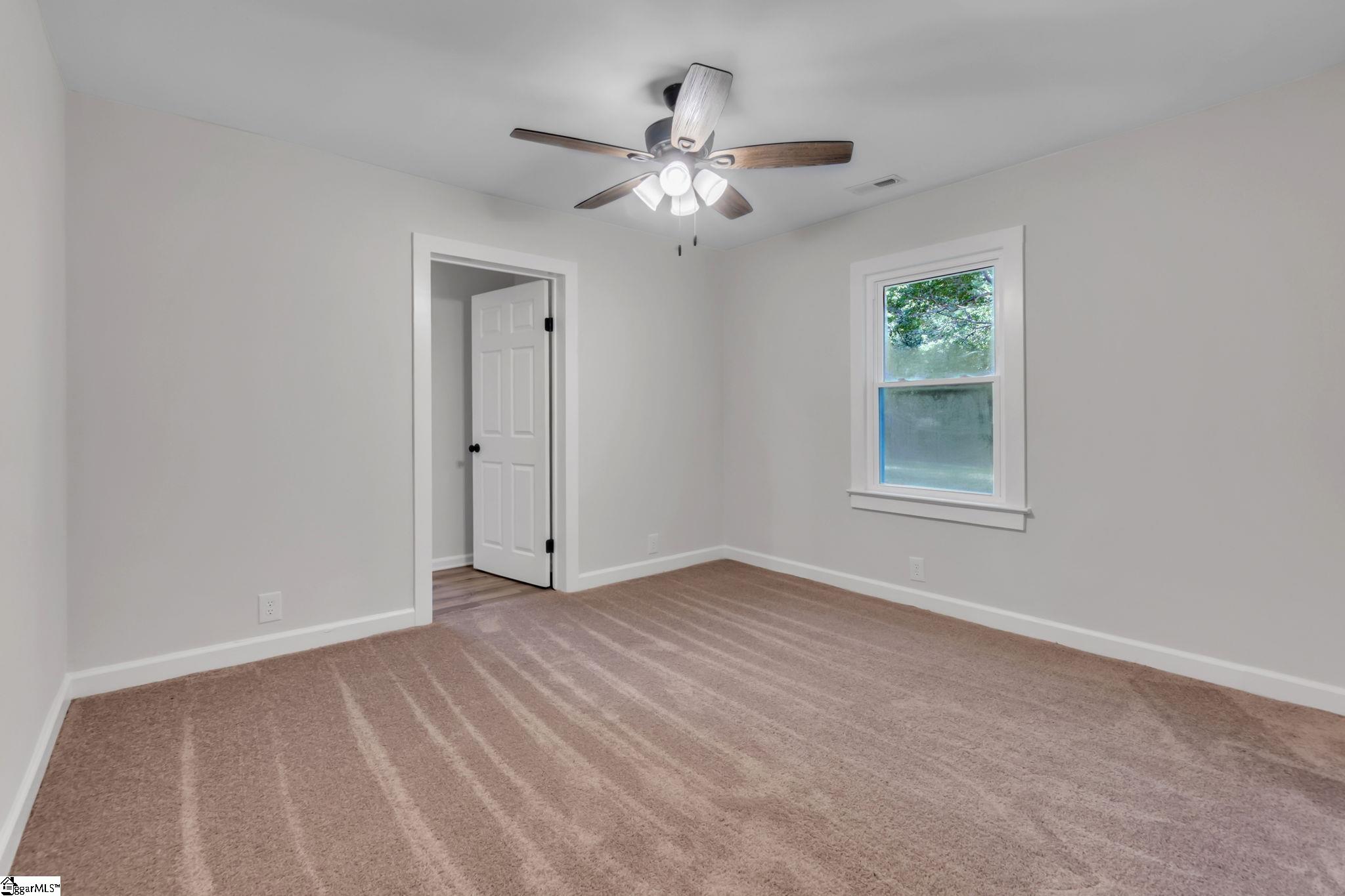 154 Holliday Road Six Mile, SC 29682 - Photo 17 of 32