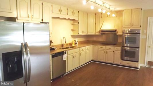926 Welltown Road Winchester, VA 22603 - Photo 5 of 14 Different angle of Kitchen