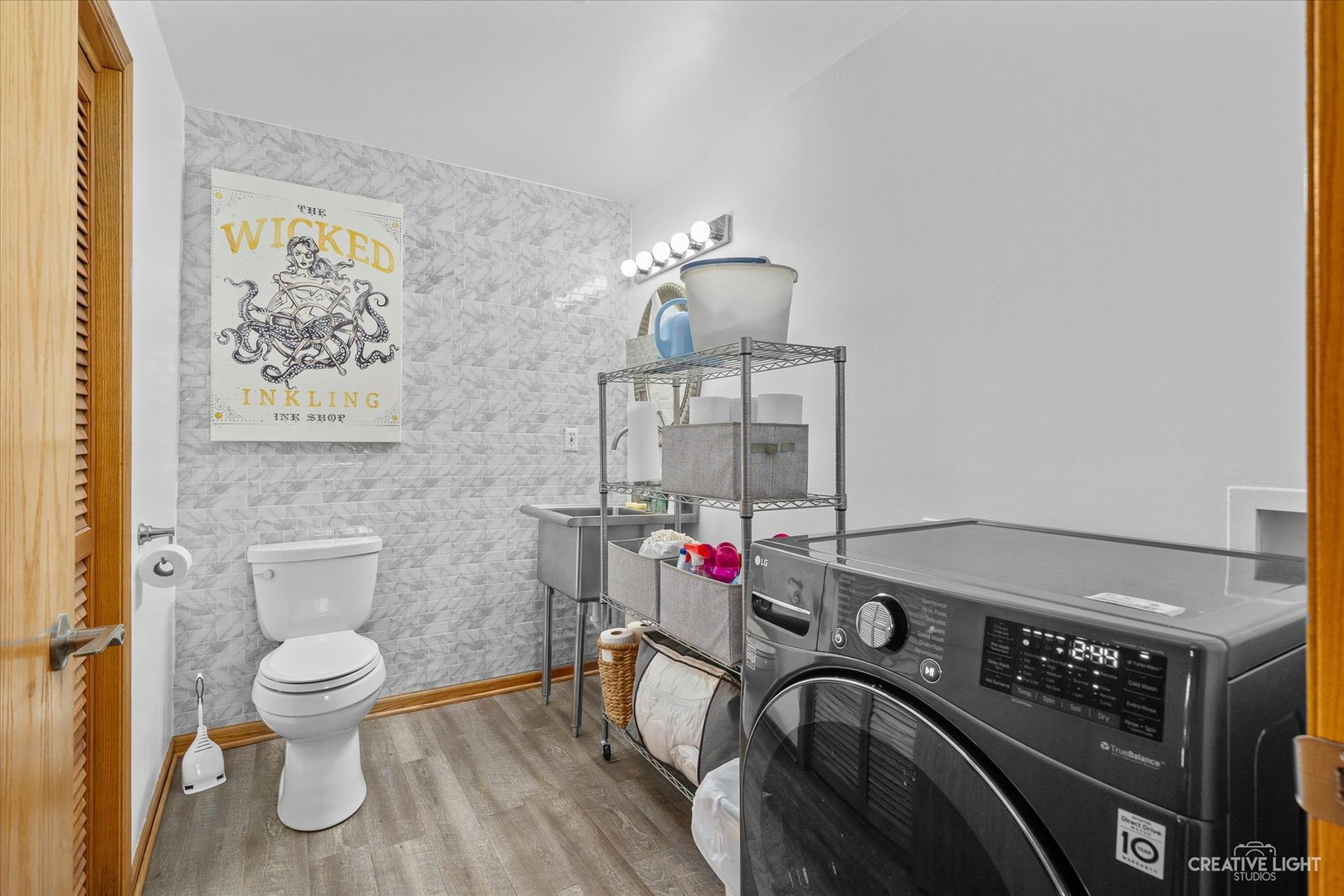 662 South Peace Road Sycamore, IL 60178 - Photo 15 of 17 a bathroom with a toilet and a mirror