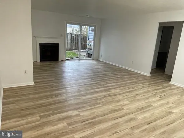 $1,900 | 177 Crossbow Lane, Unit 262, Gaithersburg, MD 20878