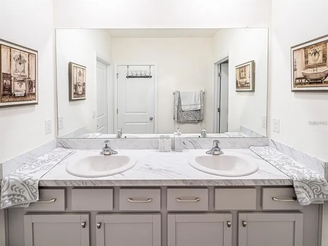 $2,200 | 2910 Boxwood Grove Row, Wesley Chapel, FL 33543