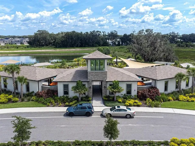 $2,200 | 2910 Boxwood Grove Row, Wesley Chapel, FL 33543