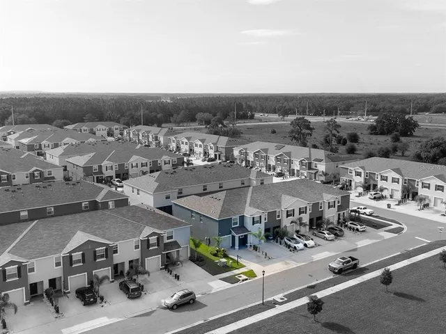 $2,200 | 2910 Boxwood Grove Row, Wesley Chapel, FL 33543