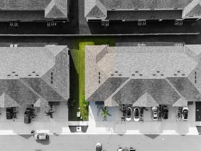 $2,200 | 2910 Boxwood Grove Row, Wesley Chapel, FL 33543