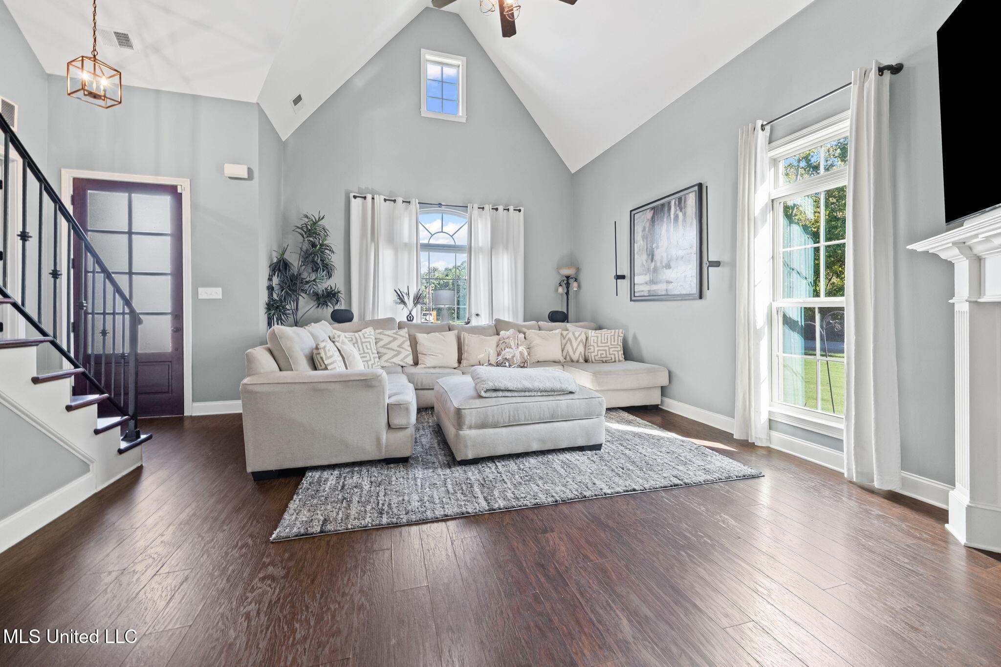 6015 Callaway Cove Olive Branch, MS 38654 - Photo 4 of 24 14-web-or-mls-DSCF7682