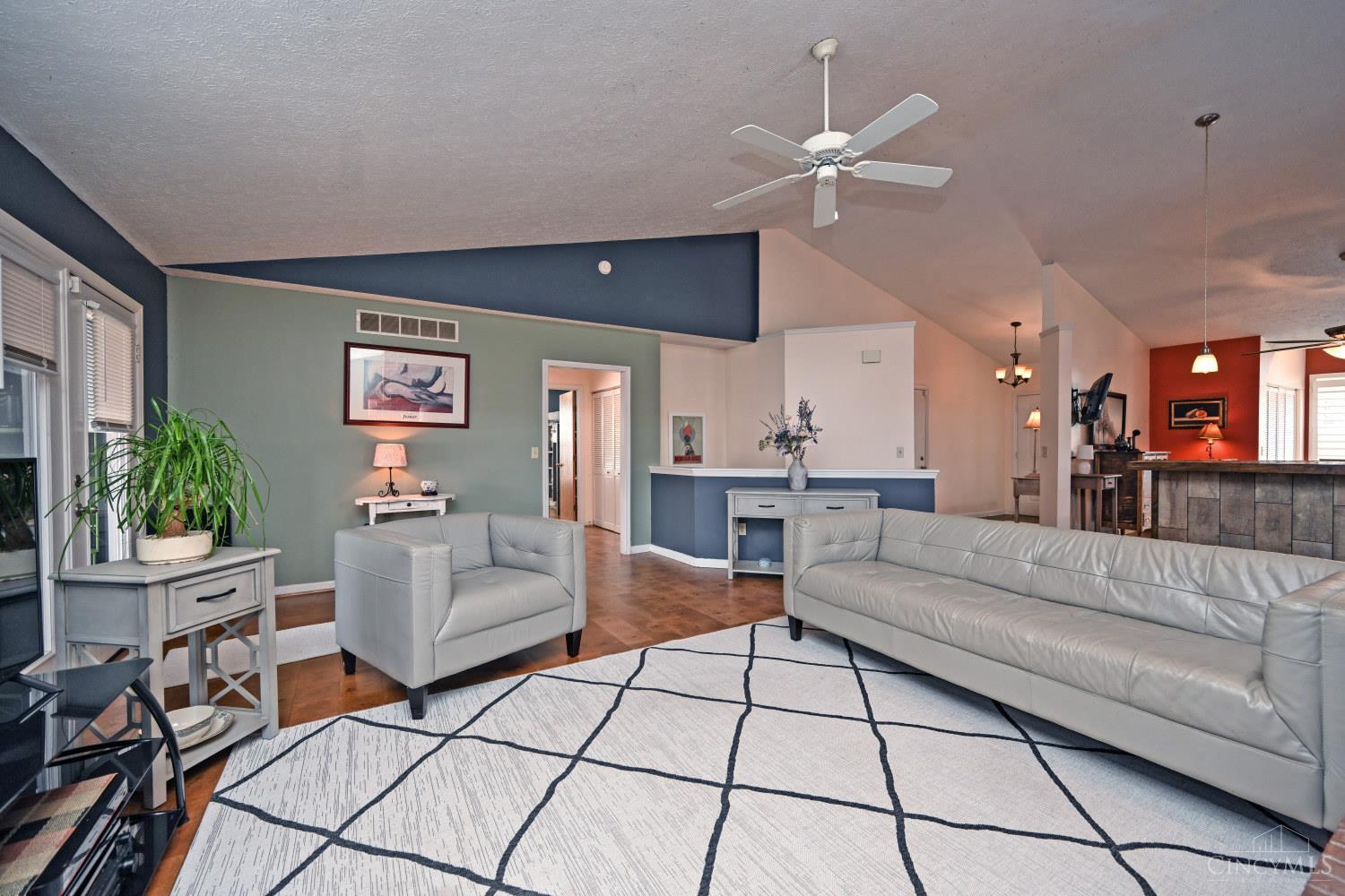 590 Rentz Place Cincinnati, OH 45238 - Photo 26 of 38