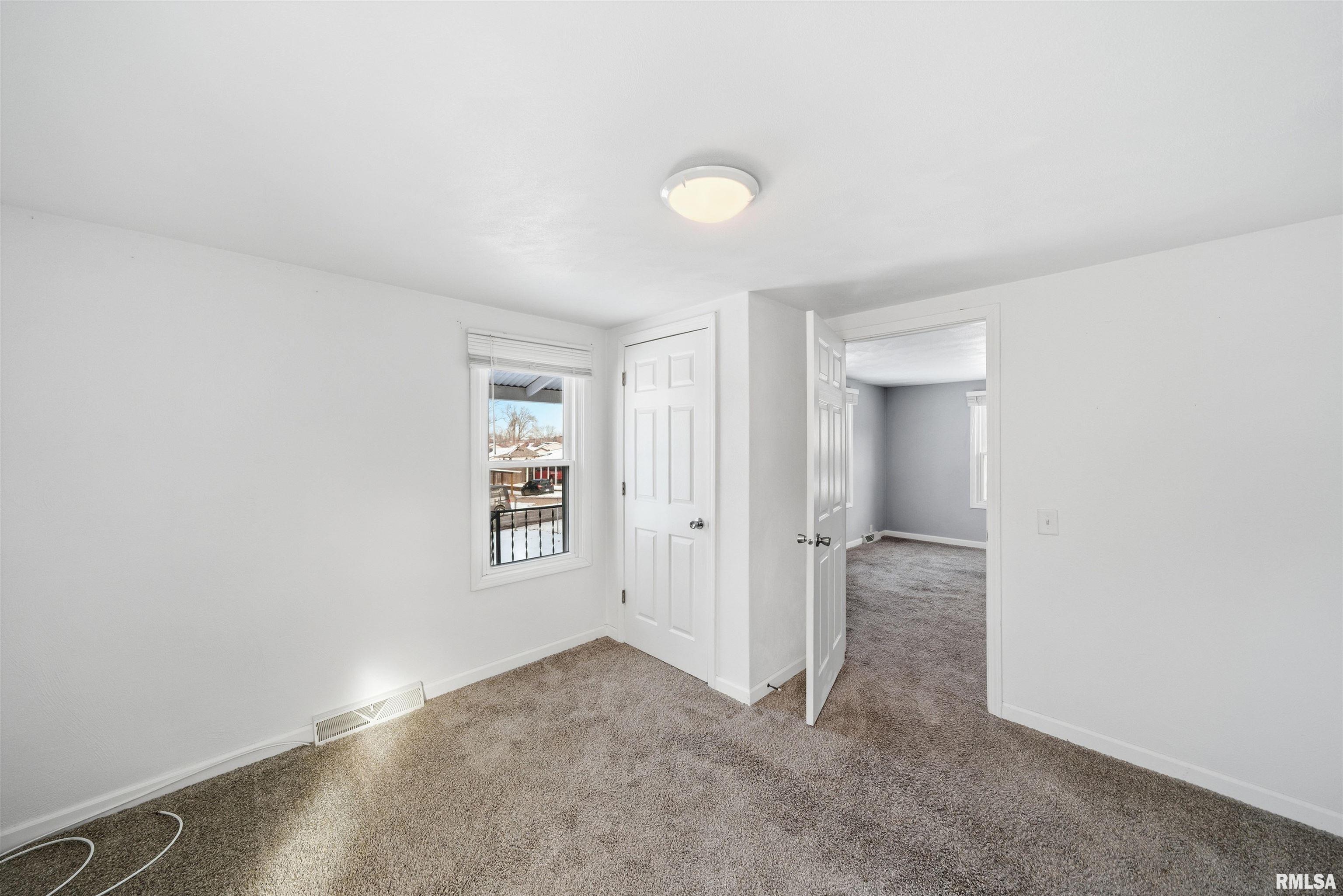 1504 Henry Street Pekin, IL 61554 - Photo 12 of 25
