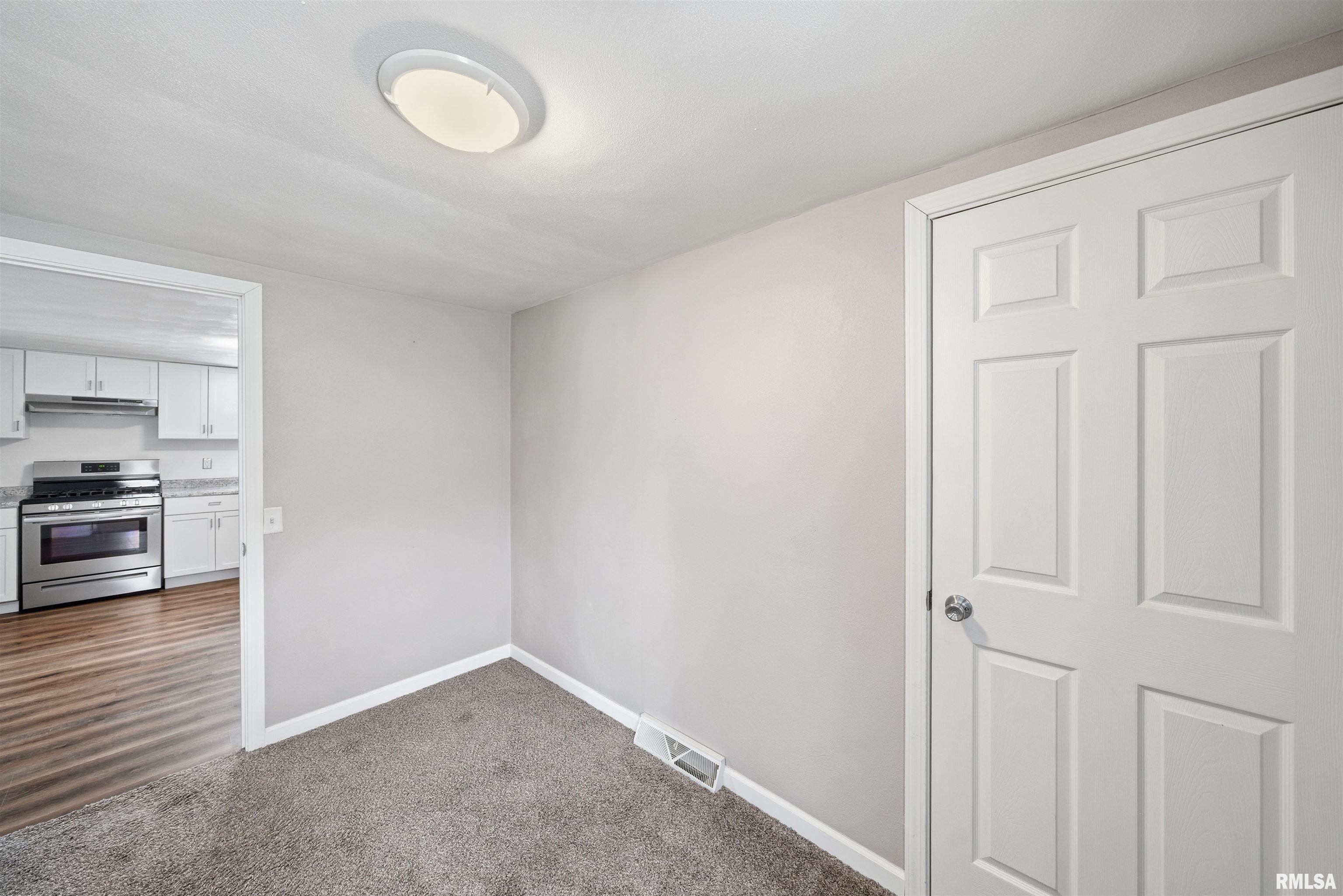 1504 Henry Street Pekin, IL 61554 - Photo 16 of 22