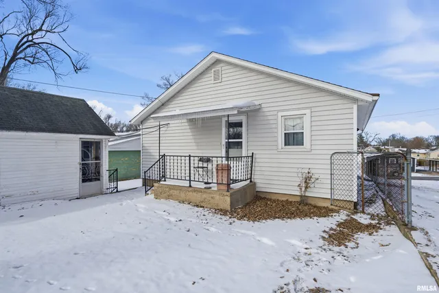 $110,000 | 1504 Henry Street, Pekin, IL 61554