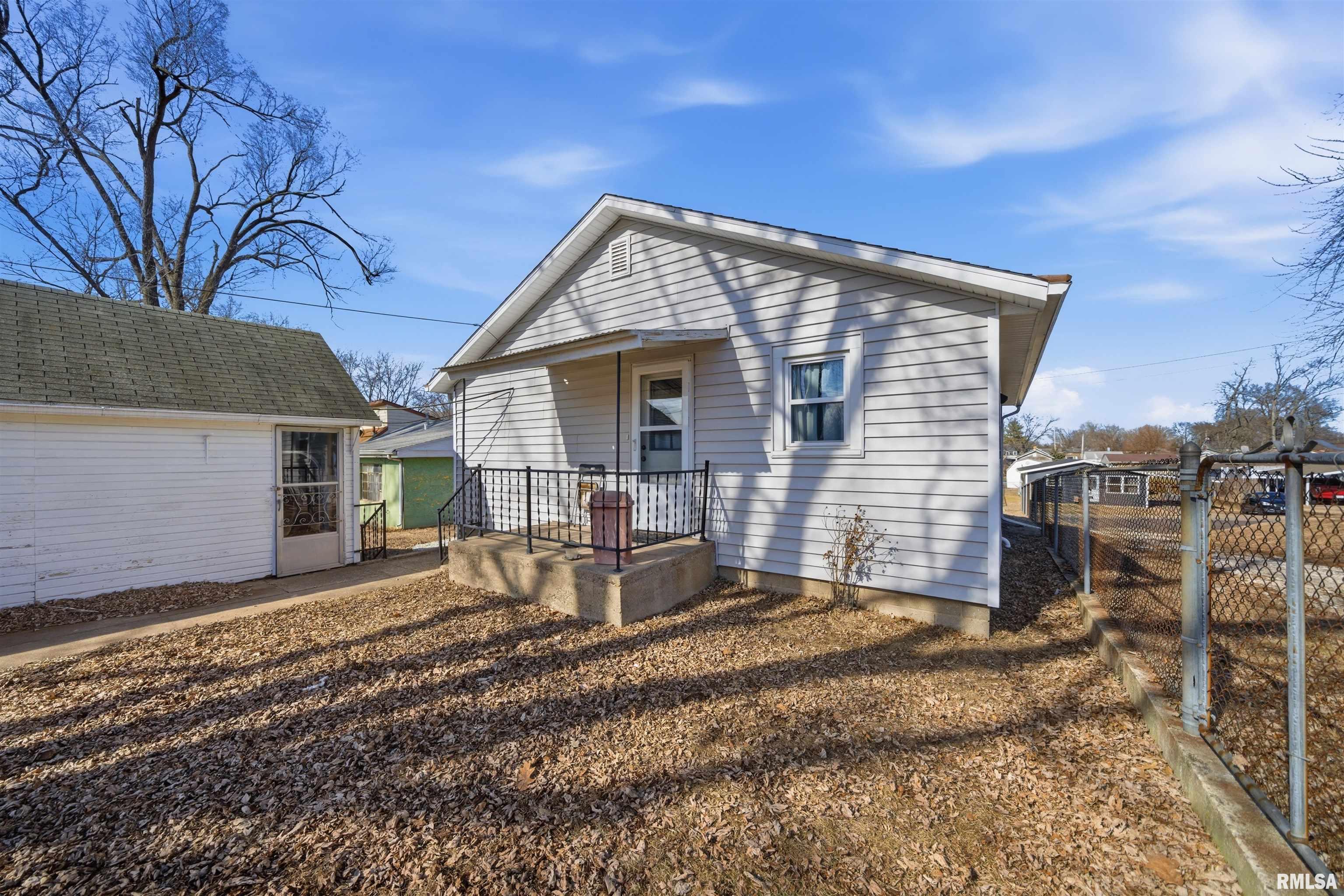 1504 Henry Street Pekin, IL 61554 - Photo 19 of 25