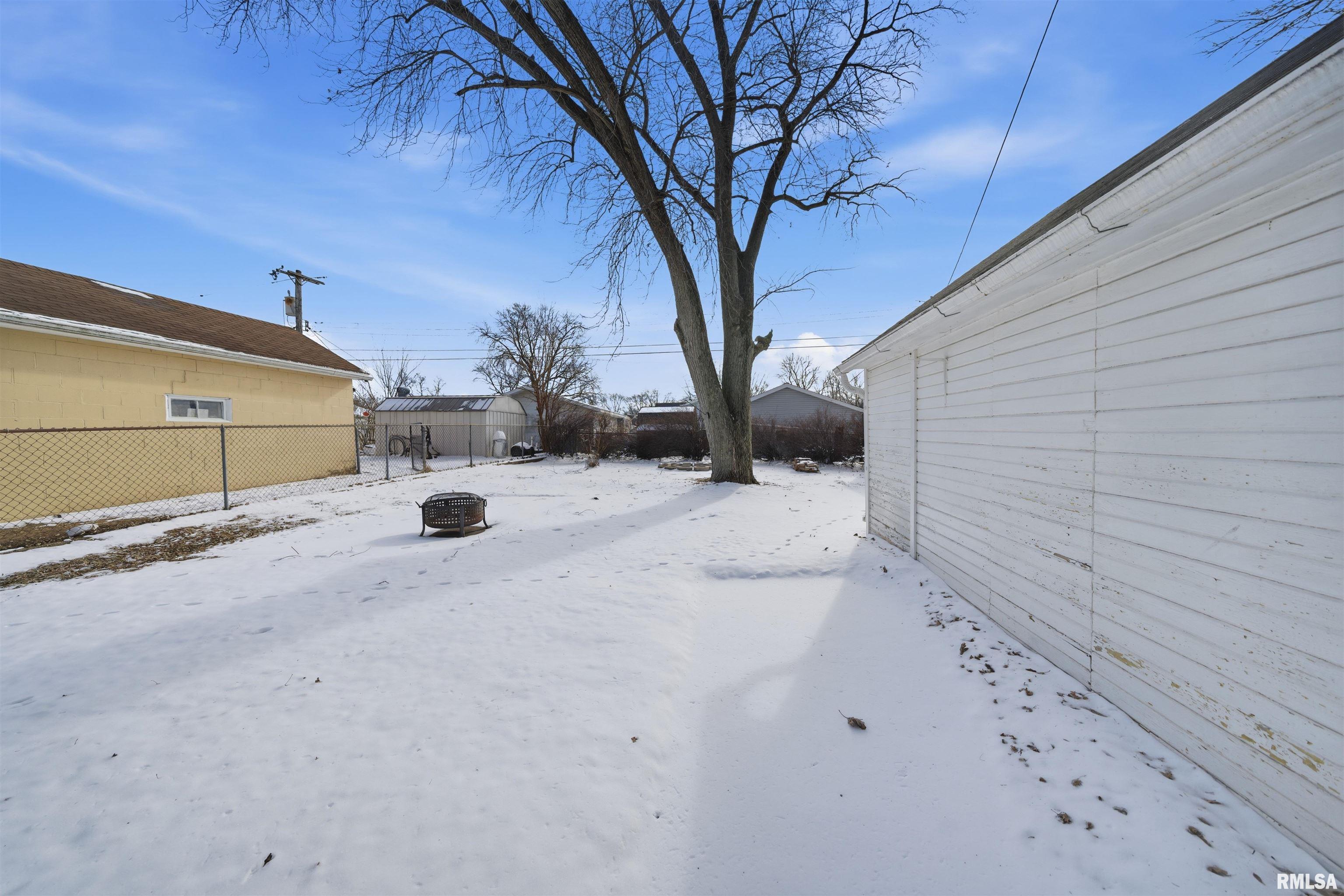 1504 Henry Street Pekin, IL 61554 - Photo 21 of 22