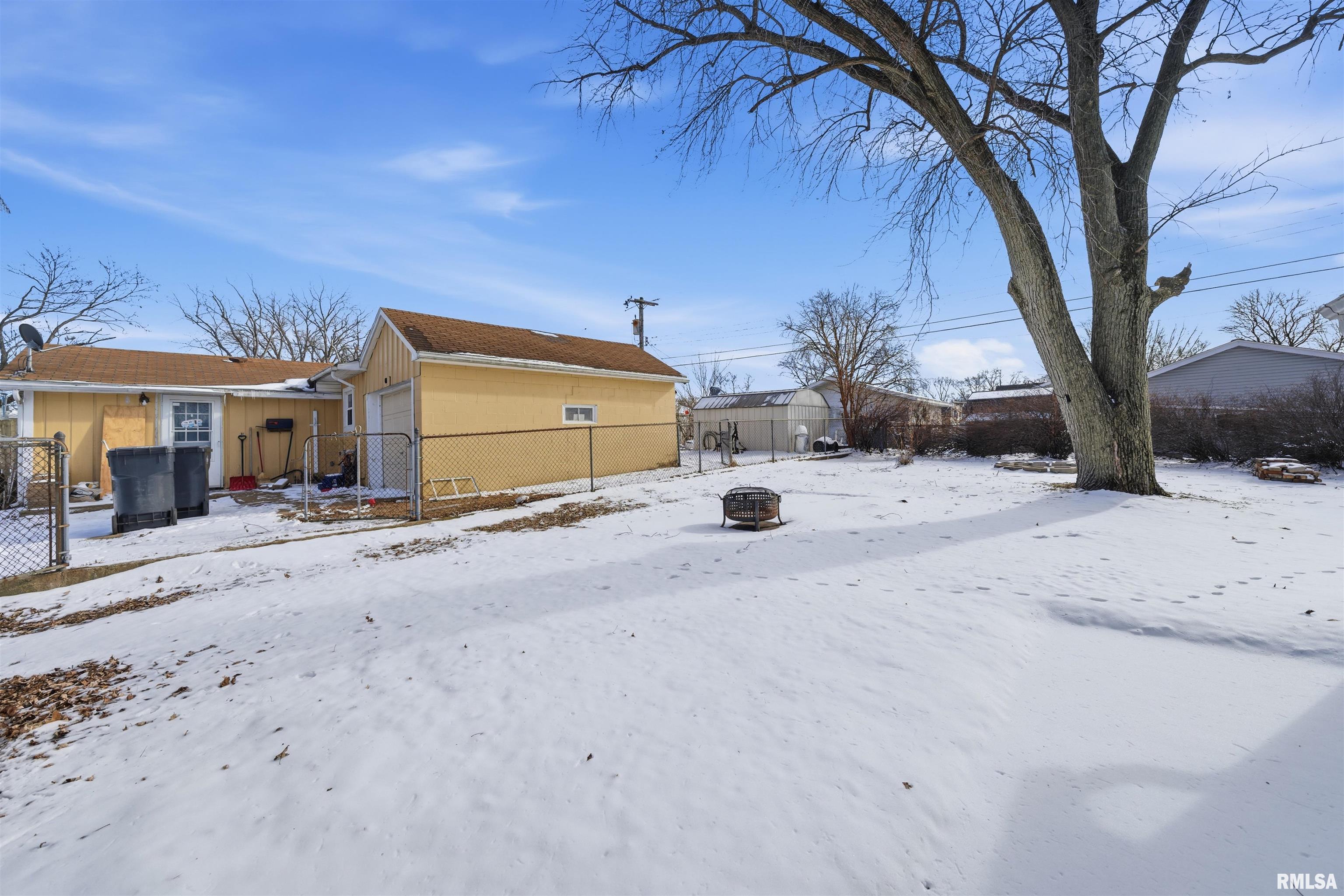 1504 Henry Street Pekin, IL 61554 - Photo 22 of 22