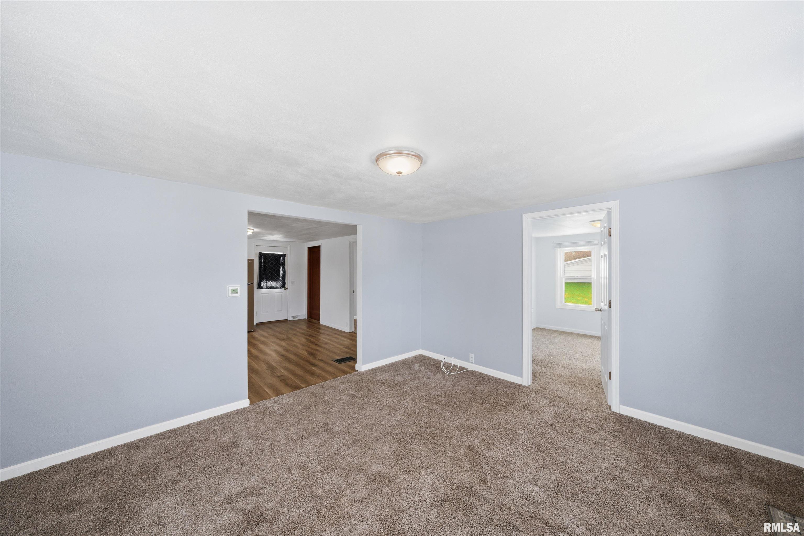 1504 Henry Street Pekin, IL 61554 - Photo 5 of 25