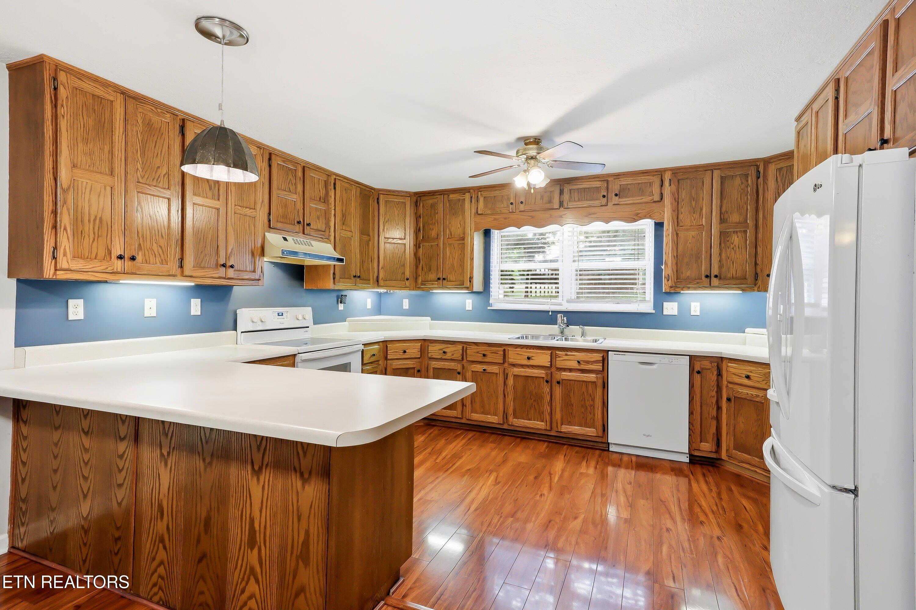 677 Bethel Road Clinton, TN 37716 - Photo 10 of 29 677 Bethel Rd-10