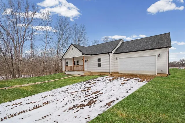 $289,000 | 1415 North Thornton Street, Richmond, MO 64085