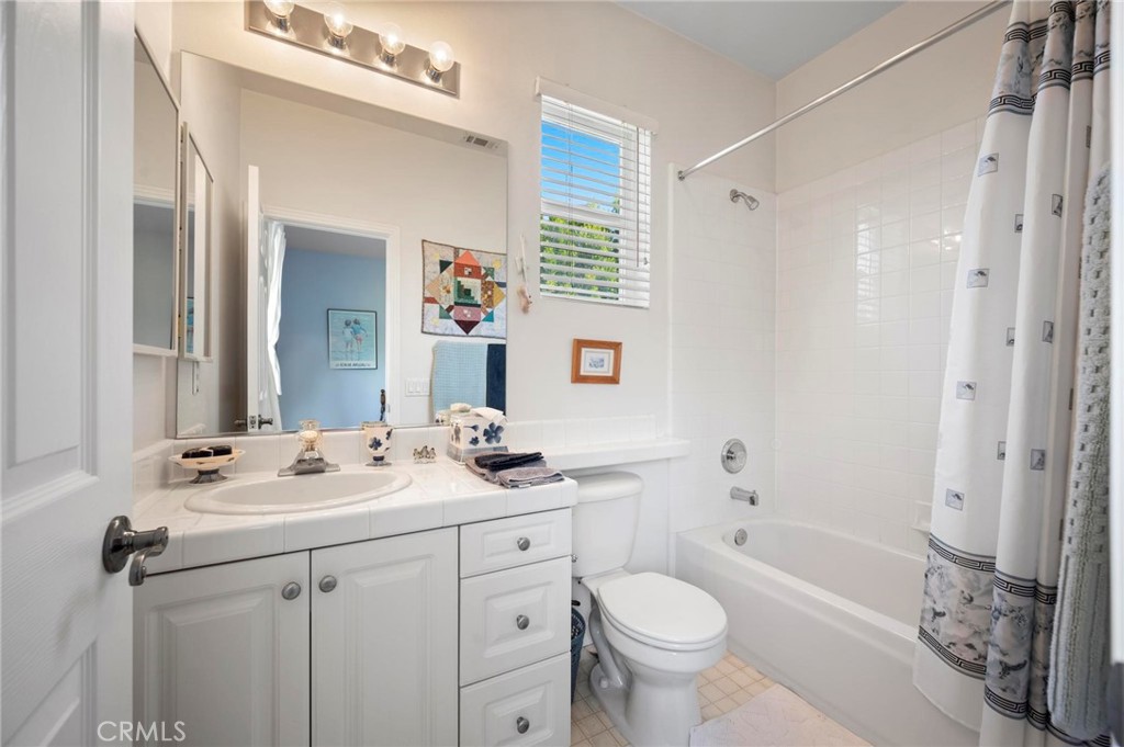 3262 Bluebird Circle Simi Valley, CA 93063 - Photo 26 of 43 a bathroom with a sink toilet tub and shower