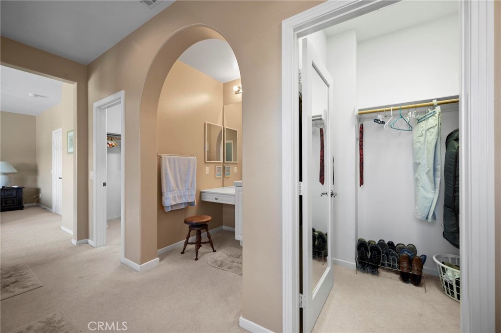 3262 Bluebird Circle Simi Valley, CA 93063 - Photo 29 of 43 a view of a livingroom with closet and a mirror