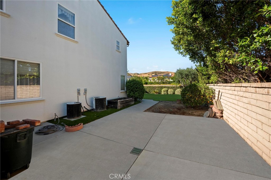 3262 Bluebird Circle Simi Valley, CA 93063 - Photo 41 of 43