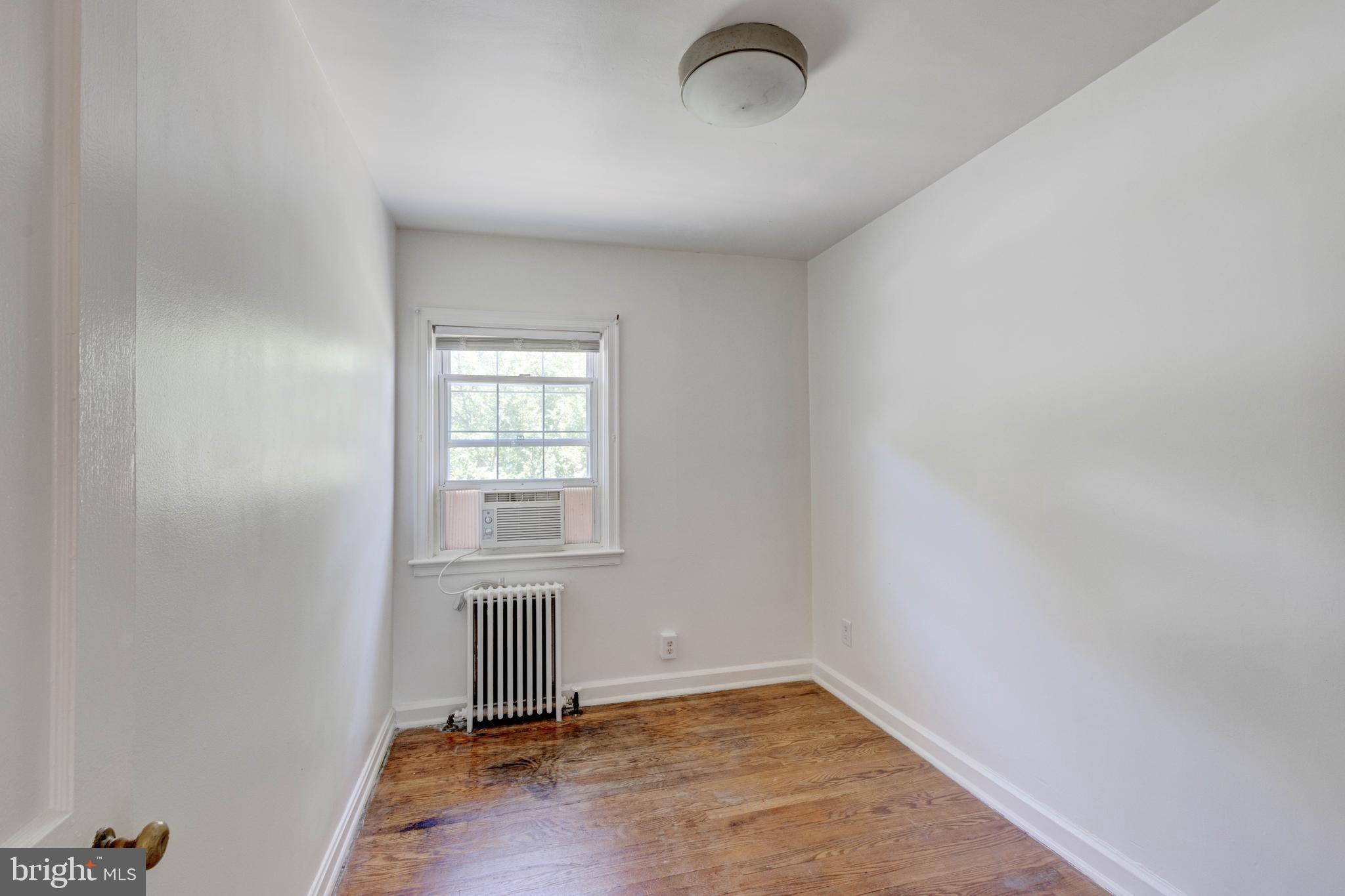 523 Academy Road Catonsville, MD 21228 - Photo 15 of 26