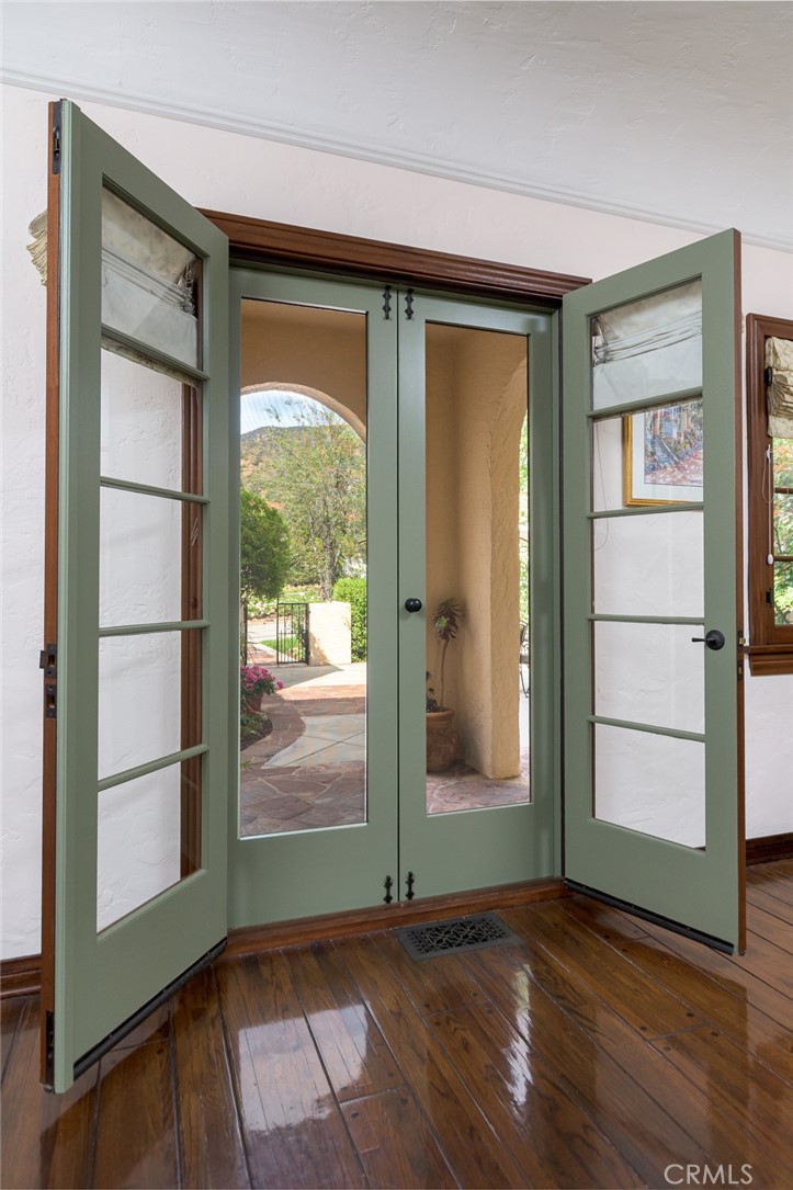 752 Glenview Road Glendale, CA 91202 - Photo 39 of 64