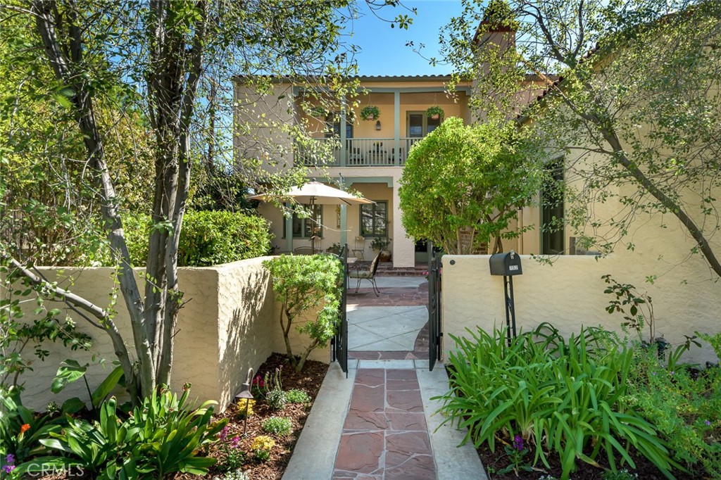 752 Glenview Road Glendale, CA 91202 - Photo 6 of 64