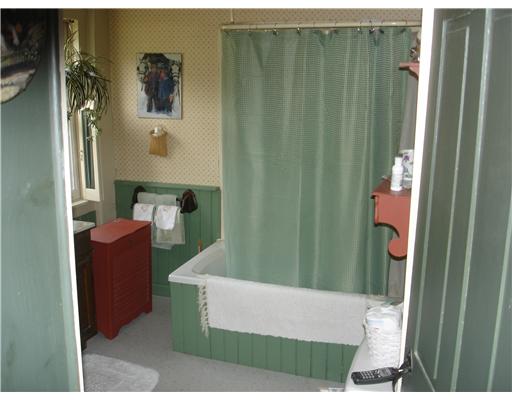 15 Barbs Hill Road Foster, RI 02825 - Photo 5 of 12 Bathroom.