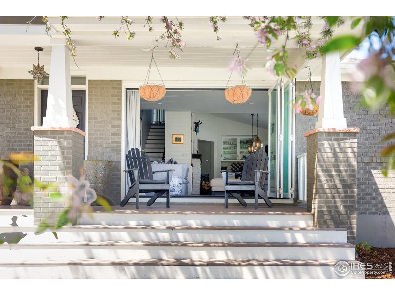 730 Evergreen Avenue Boulder, CO 80304 - Photo 3 of 33 a view of a living room filled with furniture