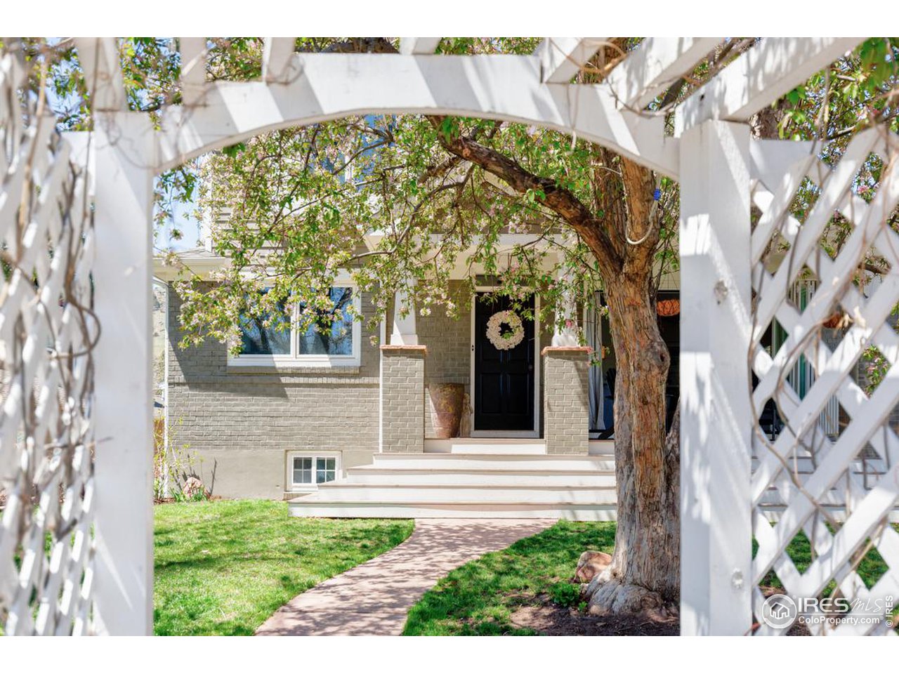 730 Evergreen Avenue Boulder, CO 80304 - Photo 31 of 33 a view of back yard of the building