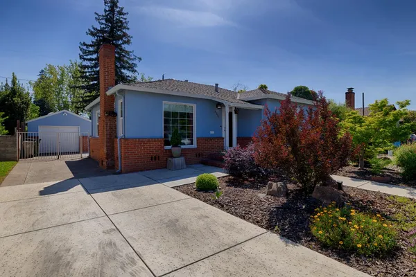 $425,000 | 6214 1st Avenue, Sacramento, CA 95817