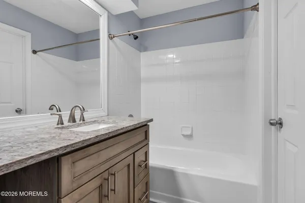 $464,900 | 401 Hampton Court, Unit 157, Manalapan, NJ 07726