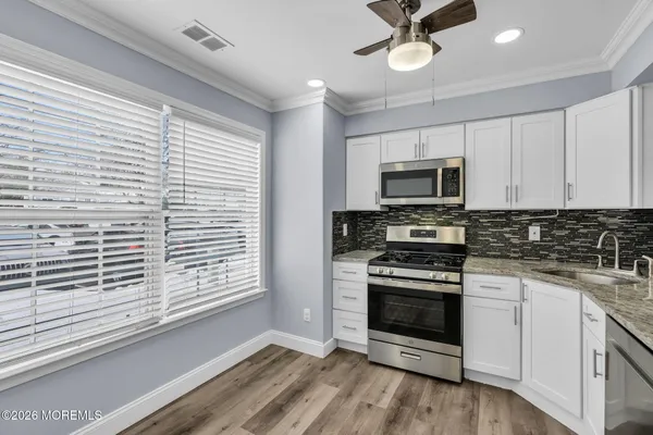 $464,900 | 401 Hampton Court, Unit 157, Manalapan, NJ 07726