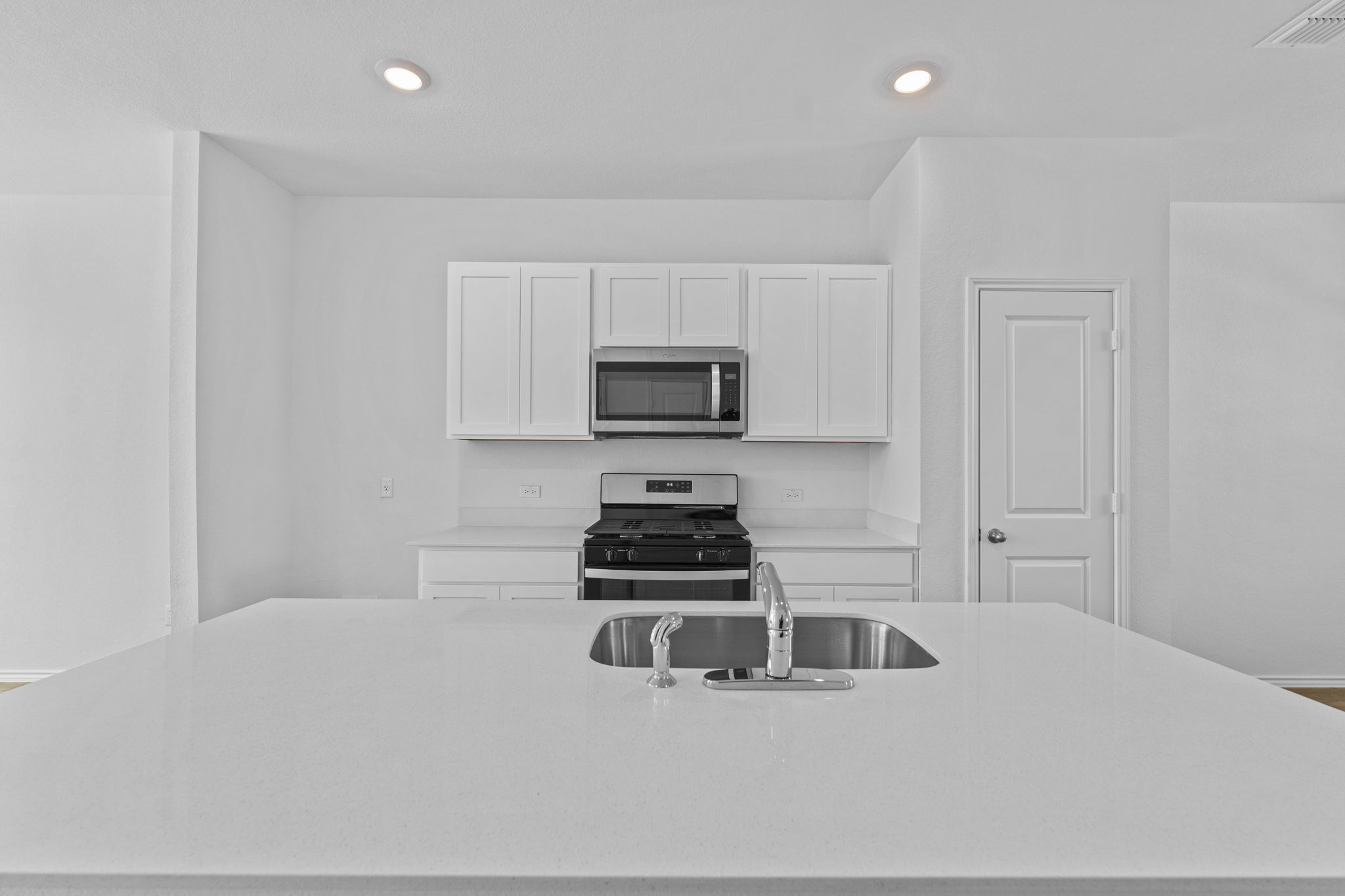 308 Santo Domingo Road Bastrop, TX 78602 - Photo 14 of 31