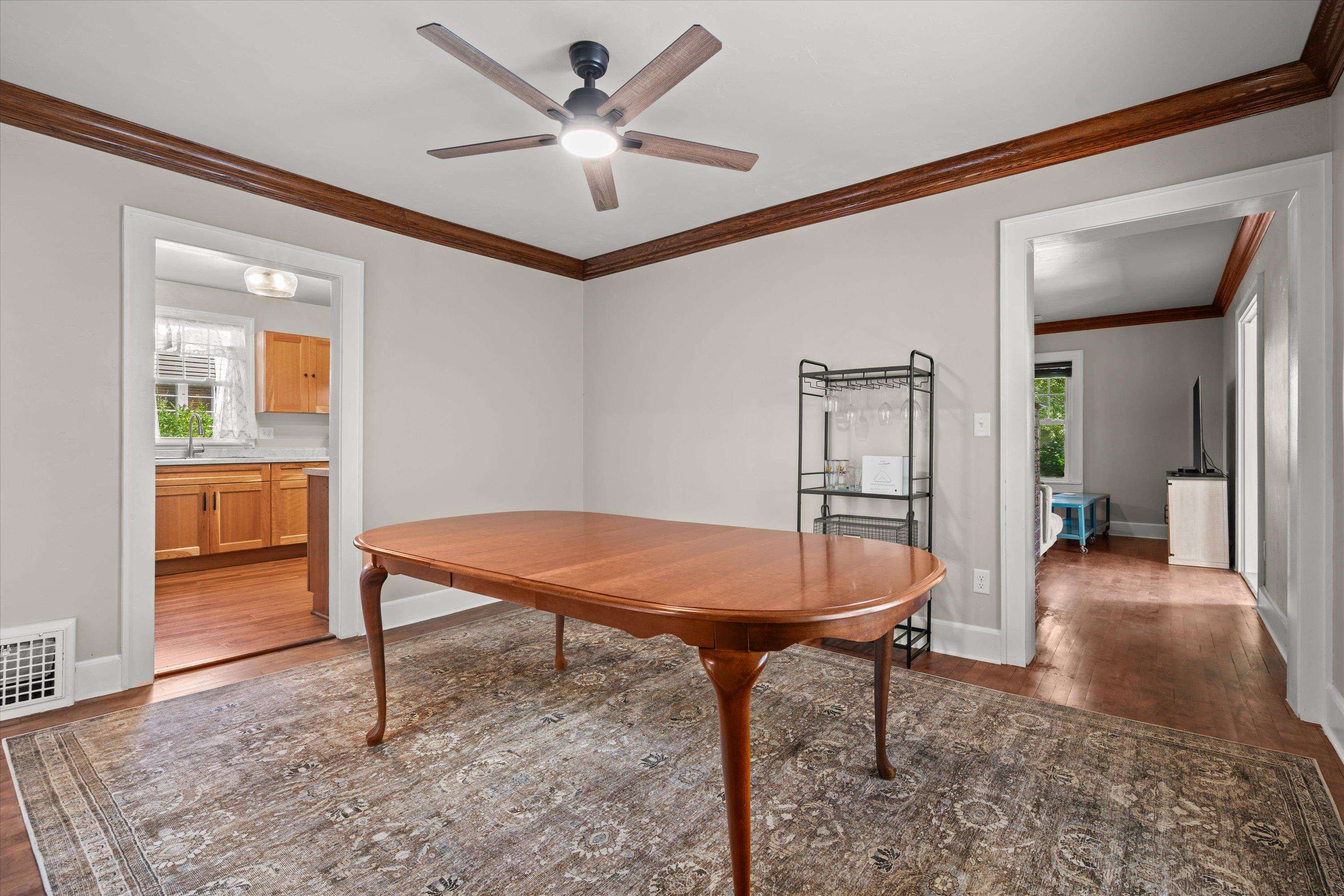 1729 North Oneida Street Appleton, WI 54911 - Photo 11 of 31 Gallery Image 11