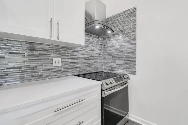 $296,888 | 6392 Chasewood Drive, Unit F, Jupiter, FL 33458