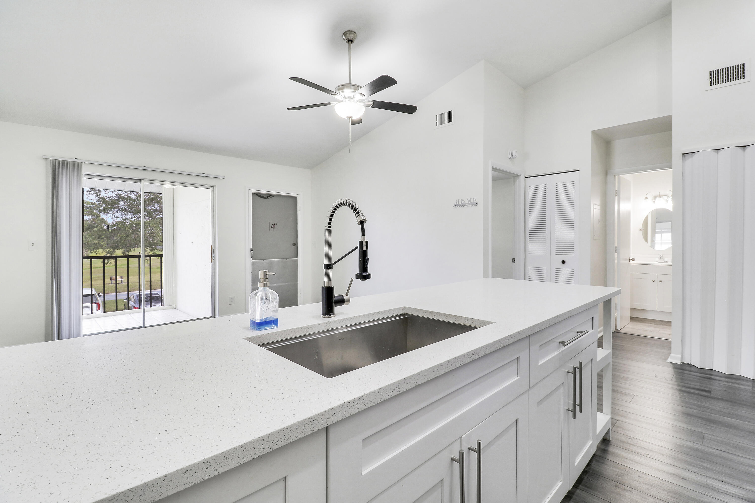 6392 Chasewood Drive, Unit F Jupiter, FL 33458 - Photo 20 of 29 House3-25