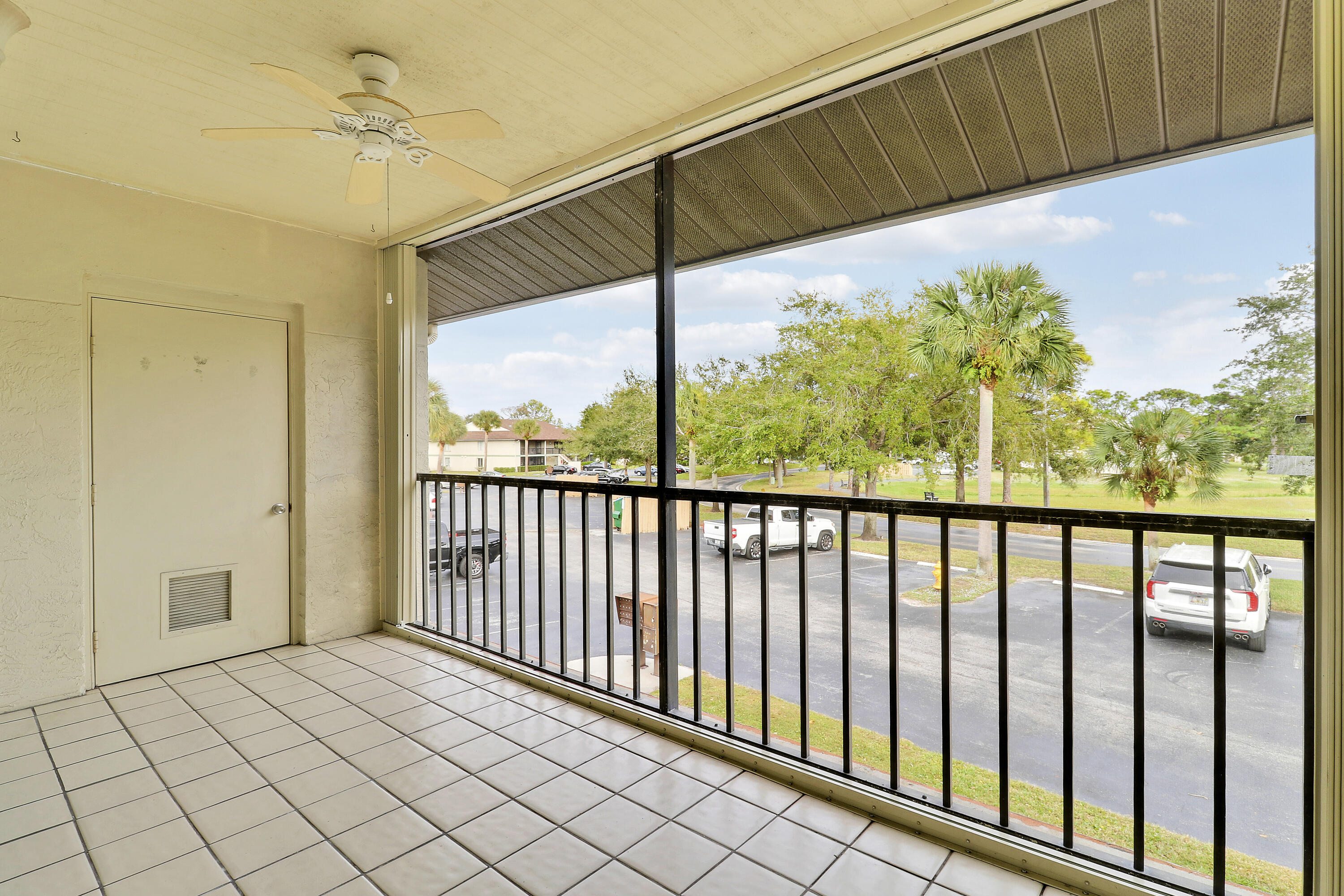 6392 Chasewood Drive, Unit F Jupiter, FL 33458 - Photo 21 of 29 House3-26