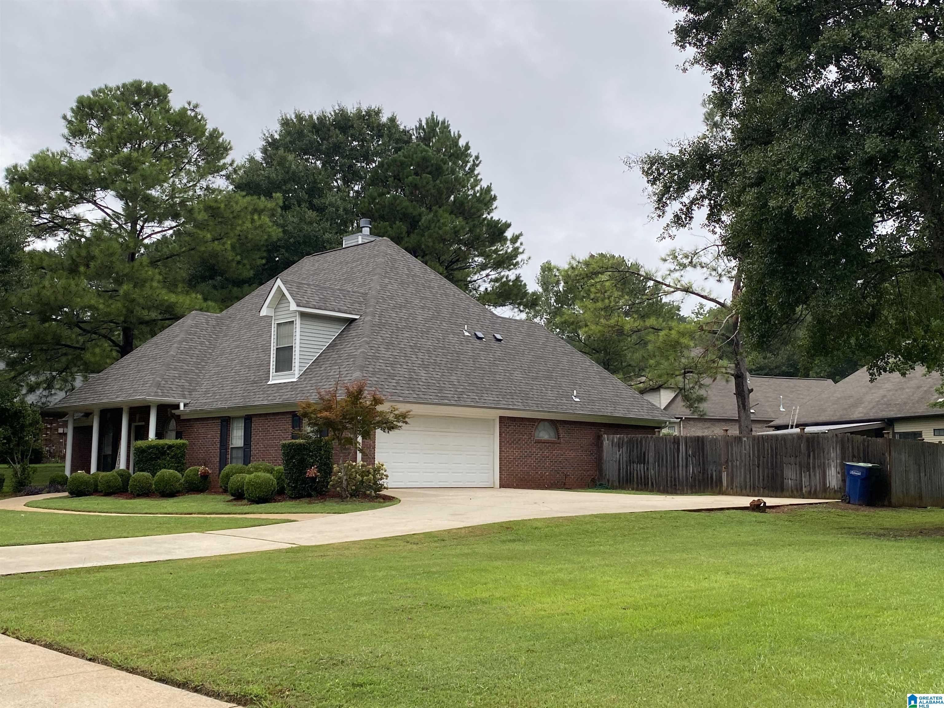 131 Chinaberry Lane Alabaster, AL 35114 - Photo 4 of 28