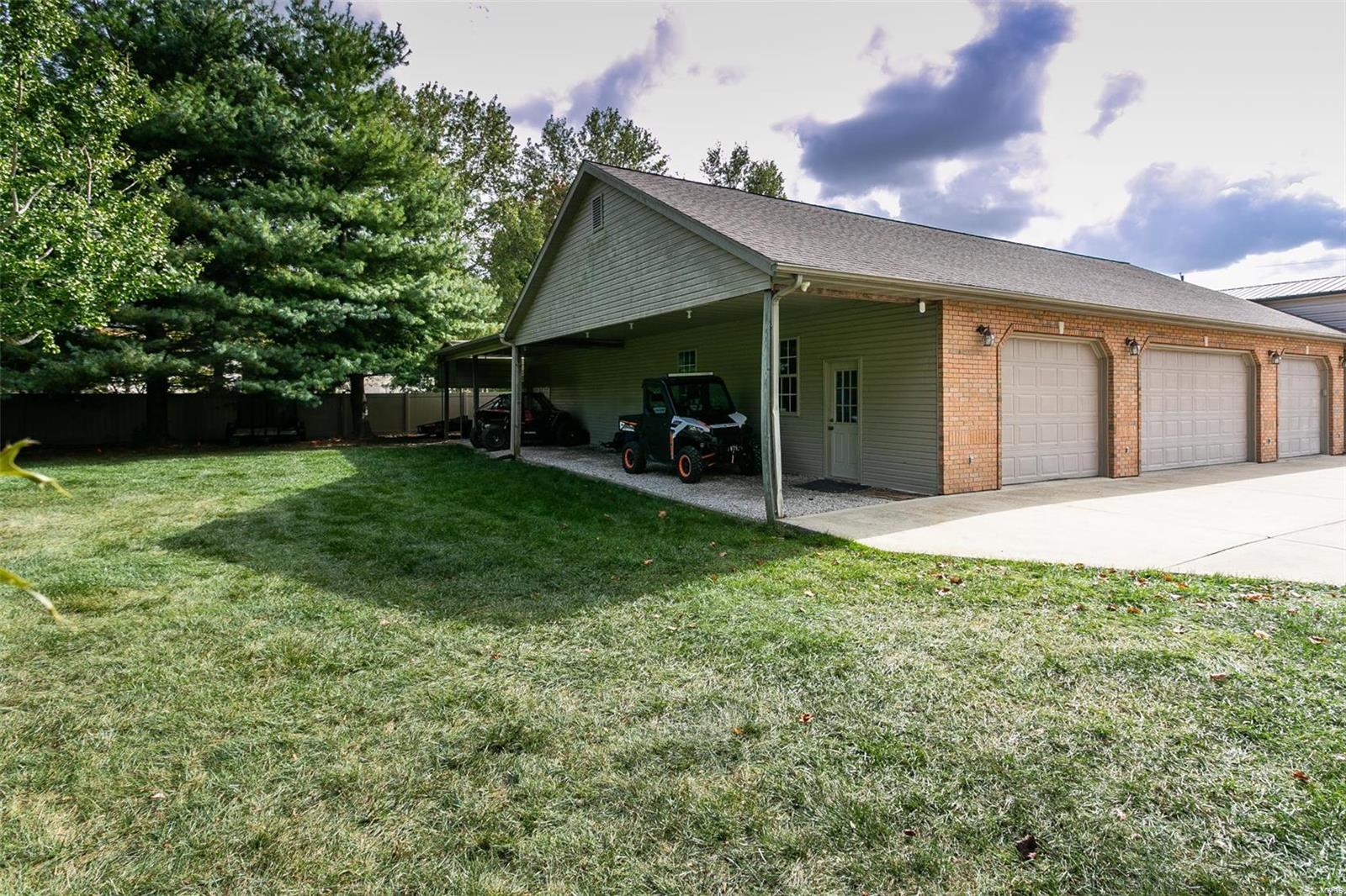 2198 Steinkoenig School Road Highland, IL 62249 - Photo 54 of 74