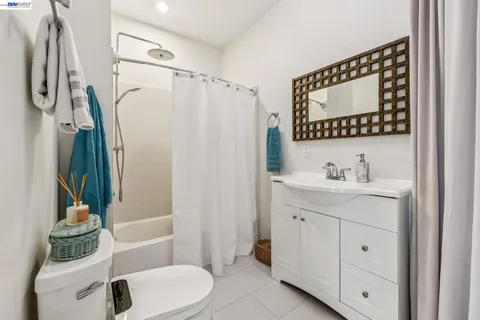 $778,000 | 1806 8th Avenue, Oakland, CA 94606
