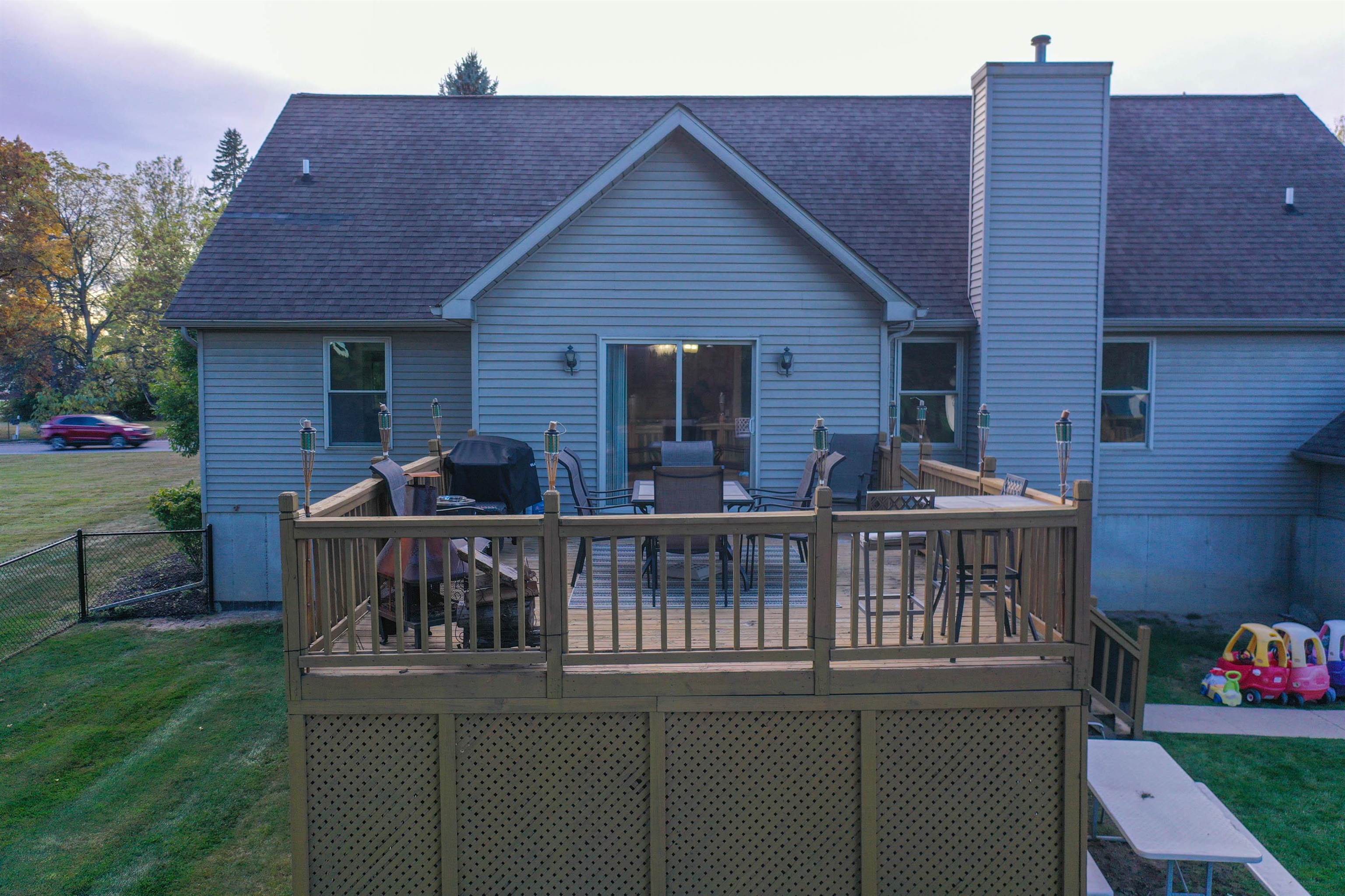 14499 Ripley Road Linden, MI 48451 - Photo 8 of 44
