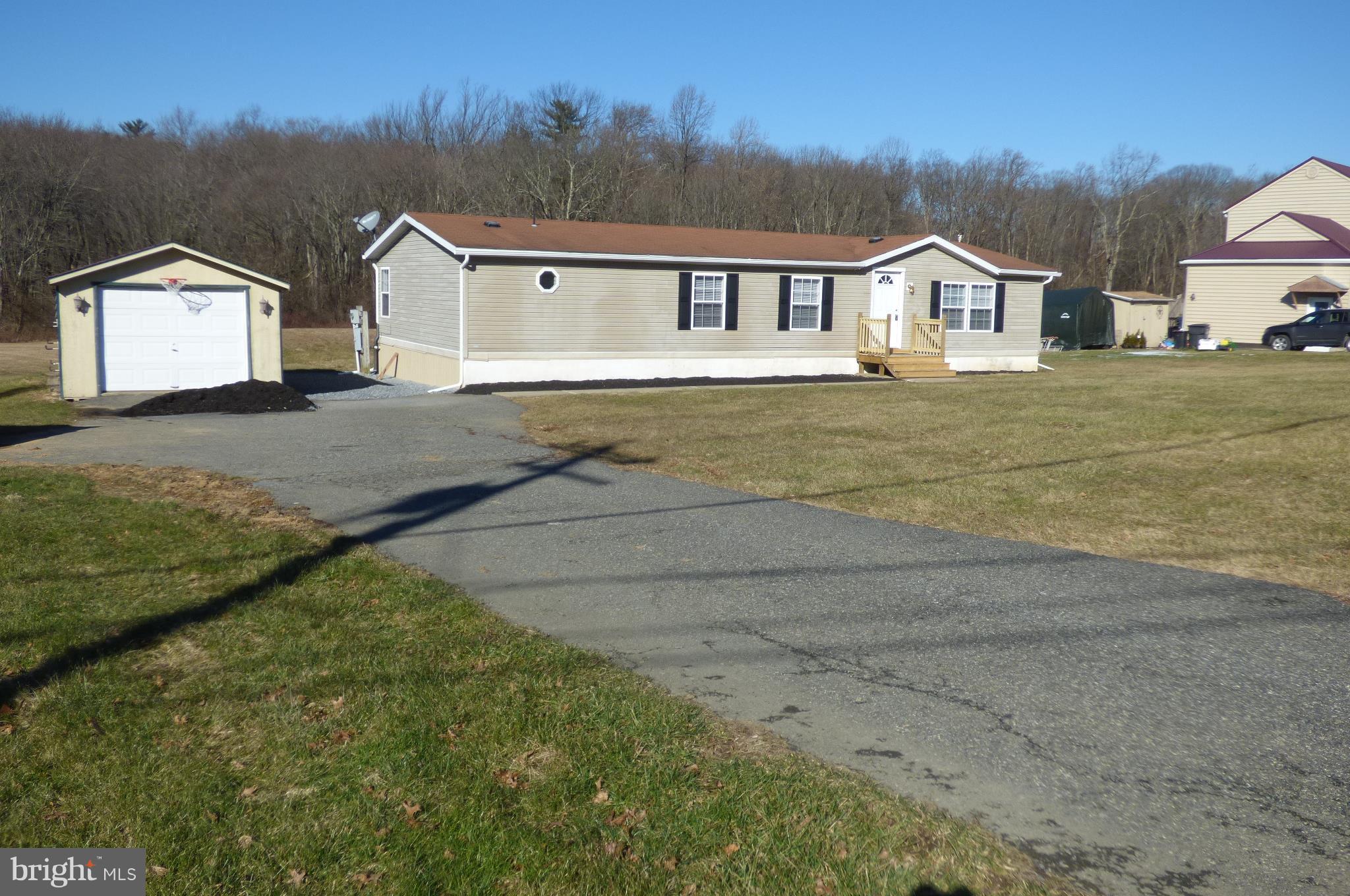 264 Hunter Forge Road Macungie, PA 18062 - Photo 2 of 14 Gallery Image 2