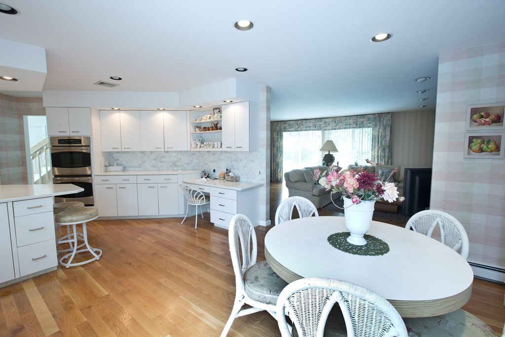 23 Ida Road Marblehead, MA 01945 - Photo 12 of 28