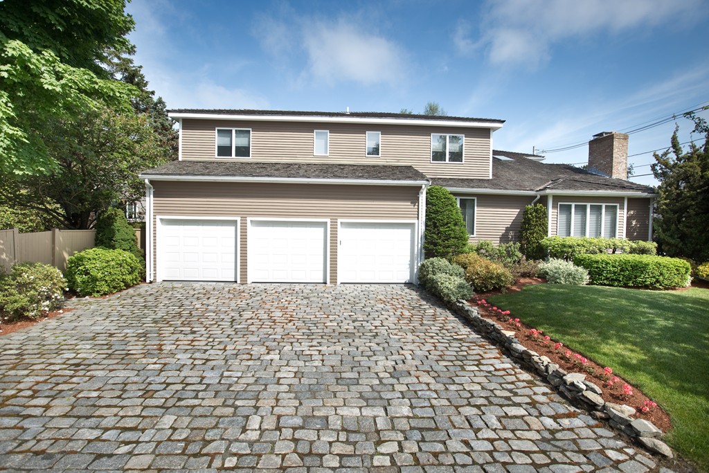 23 Ida Road Marblehead, MA 01945 - Photo 2 of 28